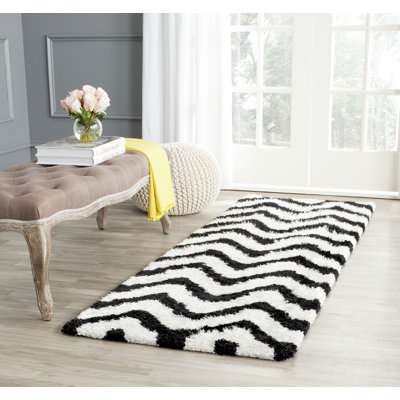 Barcelona Shag Hand Tufted Performance Chevron Rug