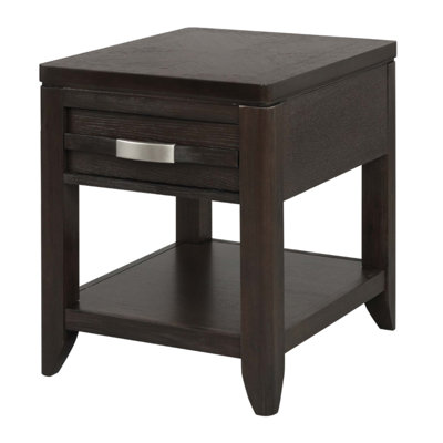 Élégante table de bout en bois avec accents métalliques et rangement, parfaite pour les chambres à coucher modernes et traditionnelles