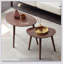 Table basse élégante en bois de chêne massif avec plateau en verre trempé gris, portable et léger pour les espaces de vie modernes