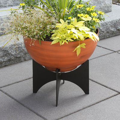 Norma I Metal Pot Planter