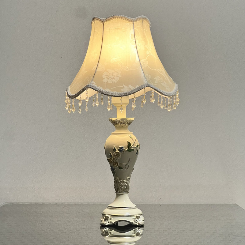 Jeren Resin Table Lamp