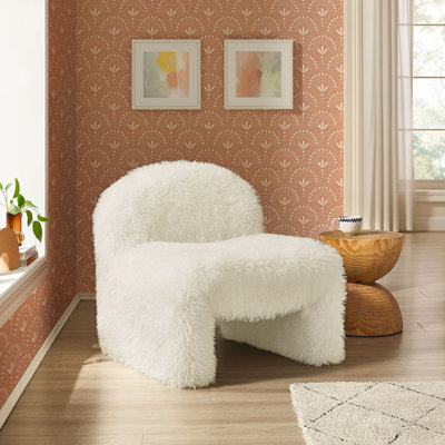 Chaise d'appoint en fausse fourrure blanche Mina