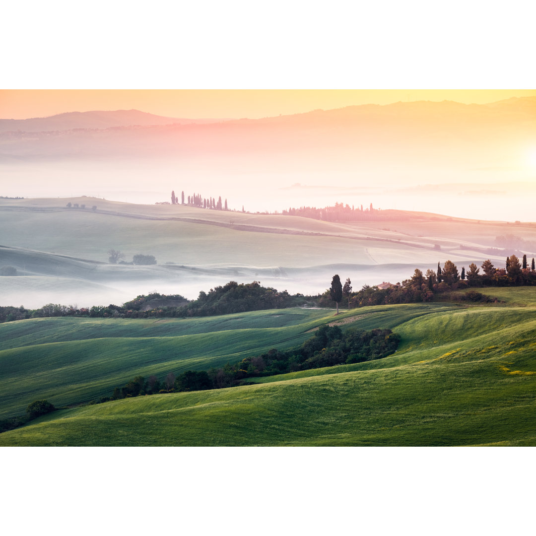 Landschaft der Toskana bei Sonnenaufgang - Leinwandbild