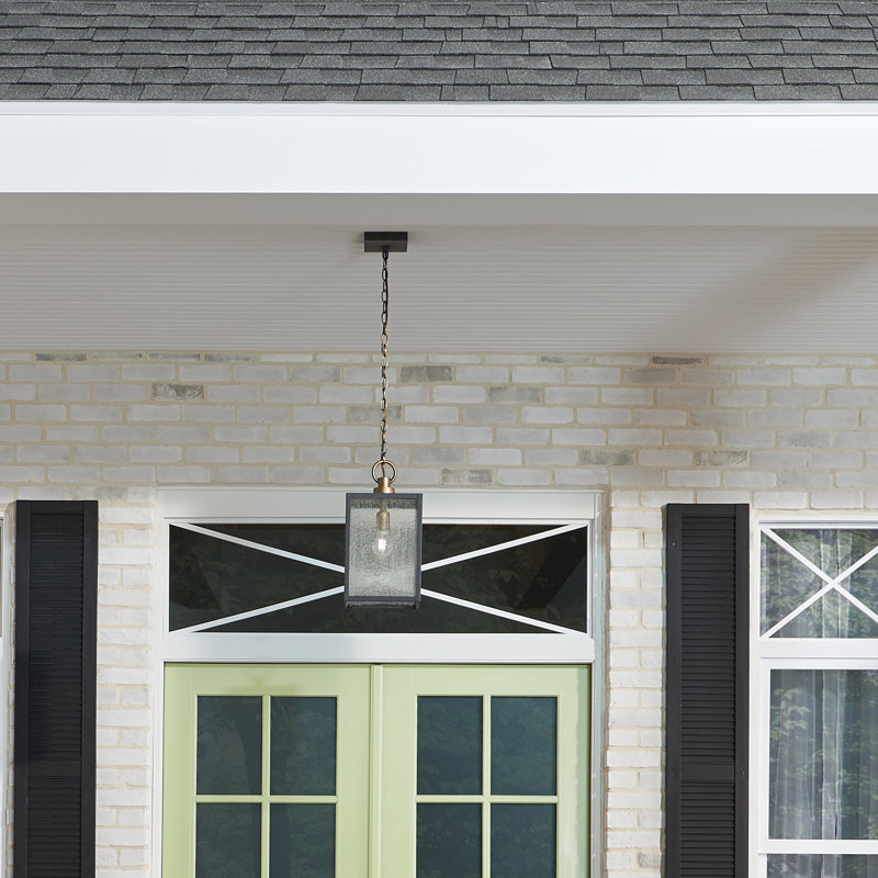 Luminaire suspendu d'extérieur brun à 1 ampoule Fincastle H 17,25 po