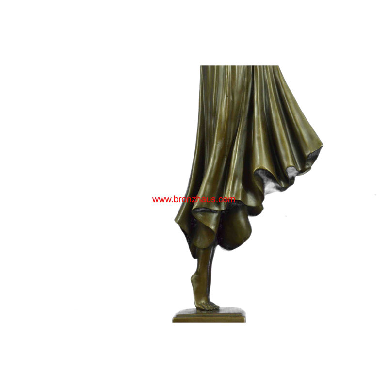 Figurines et sculptures