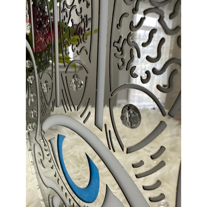 House of Hampton® Inc Crystal 11.8" Hamsa Hand Sign With Two Colors Led Table Decor