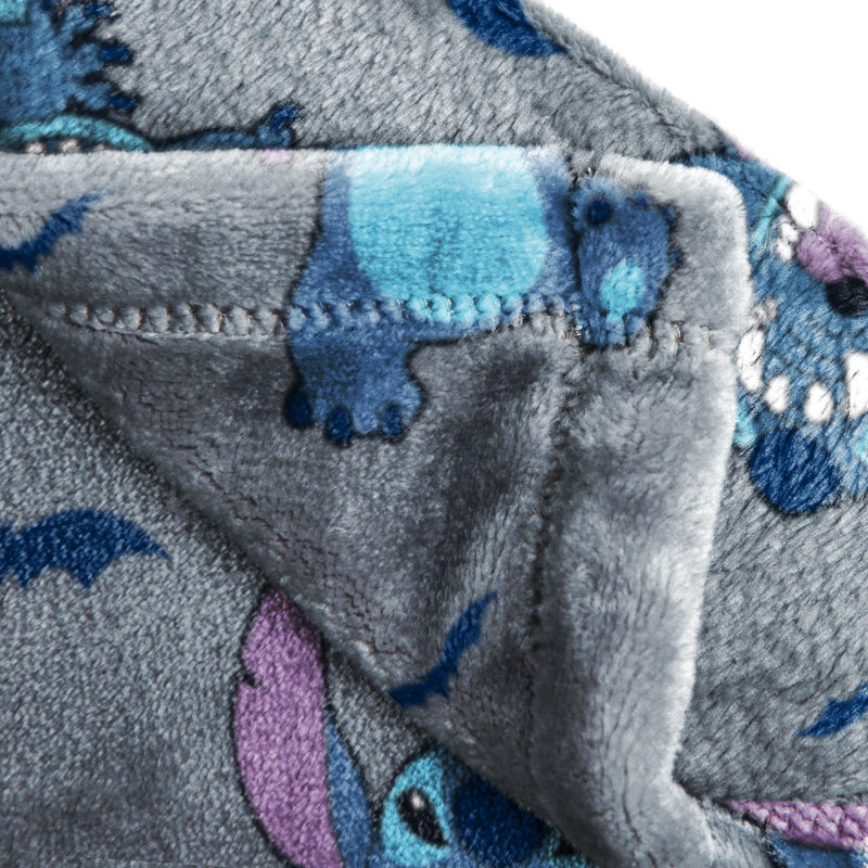 LILO & STITCH SPOOKY BATS 60 X 70 IN. THROW
