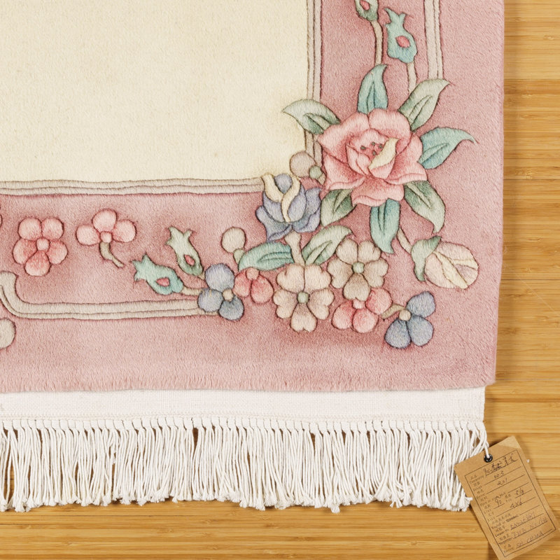 Tapis oriental oriental à bordure rose avec couronne rose et ivoire, Rectangulaire 4 pi x 5 pi