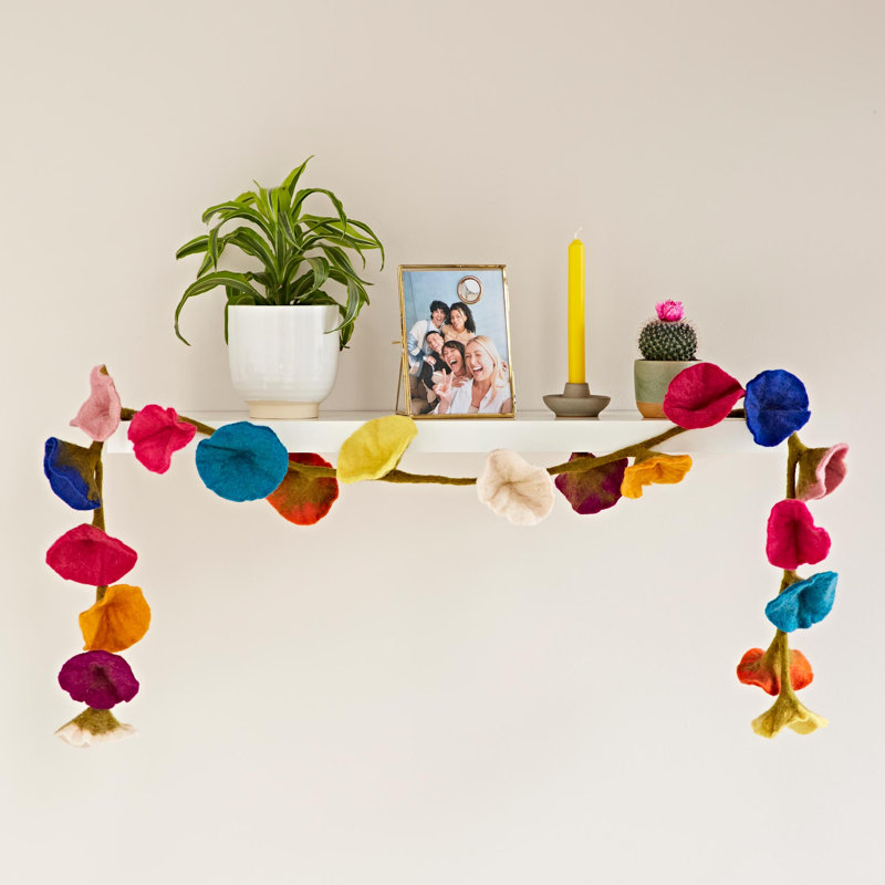 Felt Flower Garland, Red/Purple/Pink