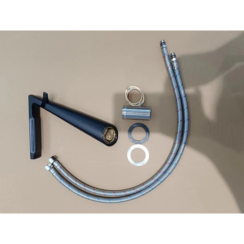 Single-Hole Single-Handle Bathroom Faucet, Matte Black