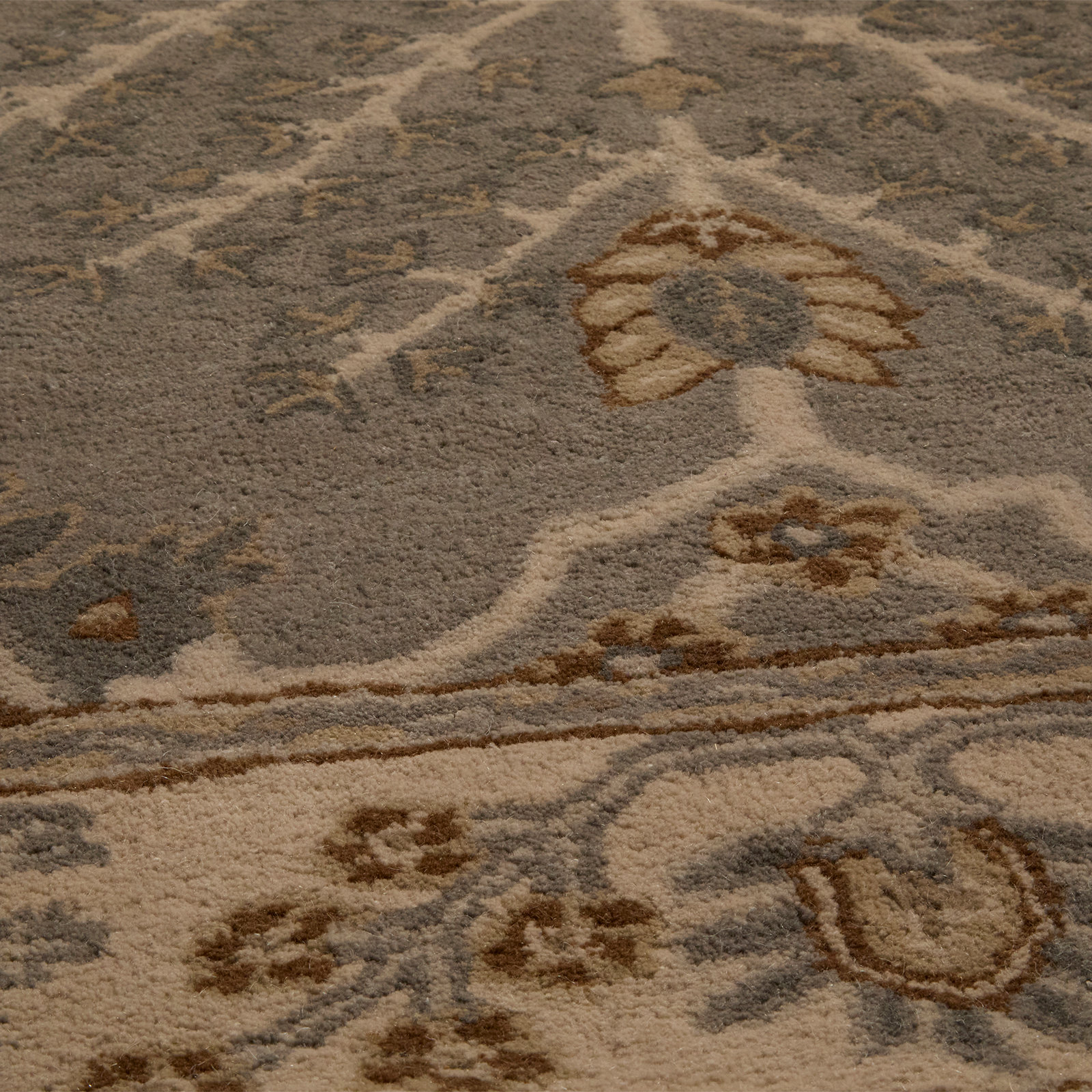 Crestfield Gray Beige Hand-Tufted Wool Rug, Rectangle 5' x 8'