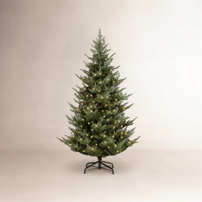 Gracijus Lighted Christmas Tree