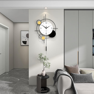 Grande horloge murale silencieuse moderne de 23 pouces avec pendule pour la maison / le bureau - Conception sans cadre en métal, mouvement à quartz non-Ticking