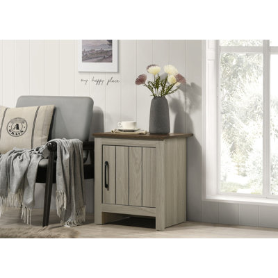 Table de bout en chêne gris de 16 po - côté avec armoire pour l'intérieur de la maison - H 21,5 po avec plateau de rangement contrastant et finition en noyer - H 21,5 po - Top Space Essentials