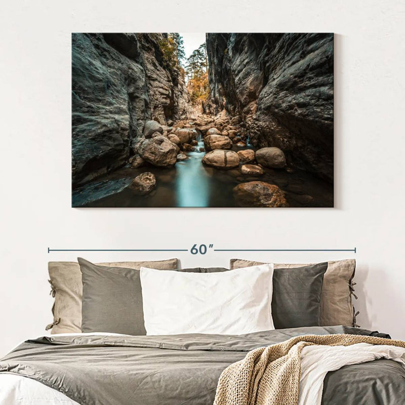 River Canyon à Antalya, H 34 po x l 51 po