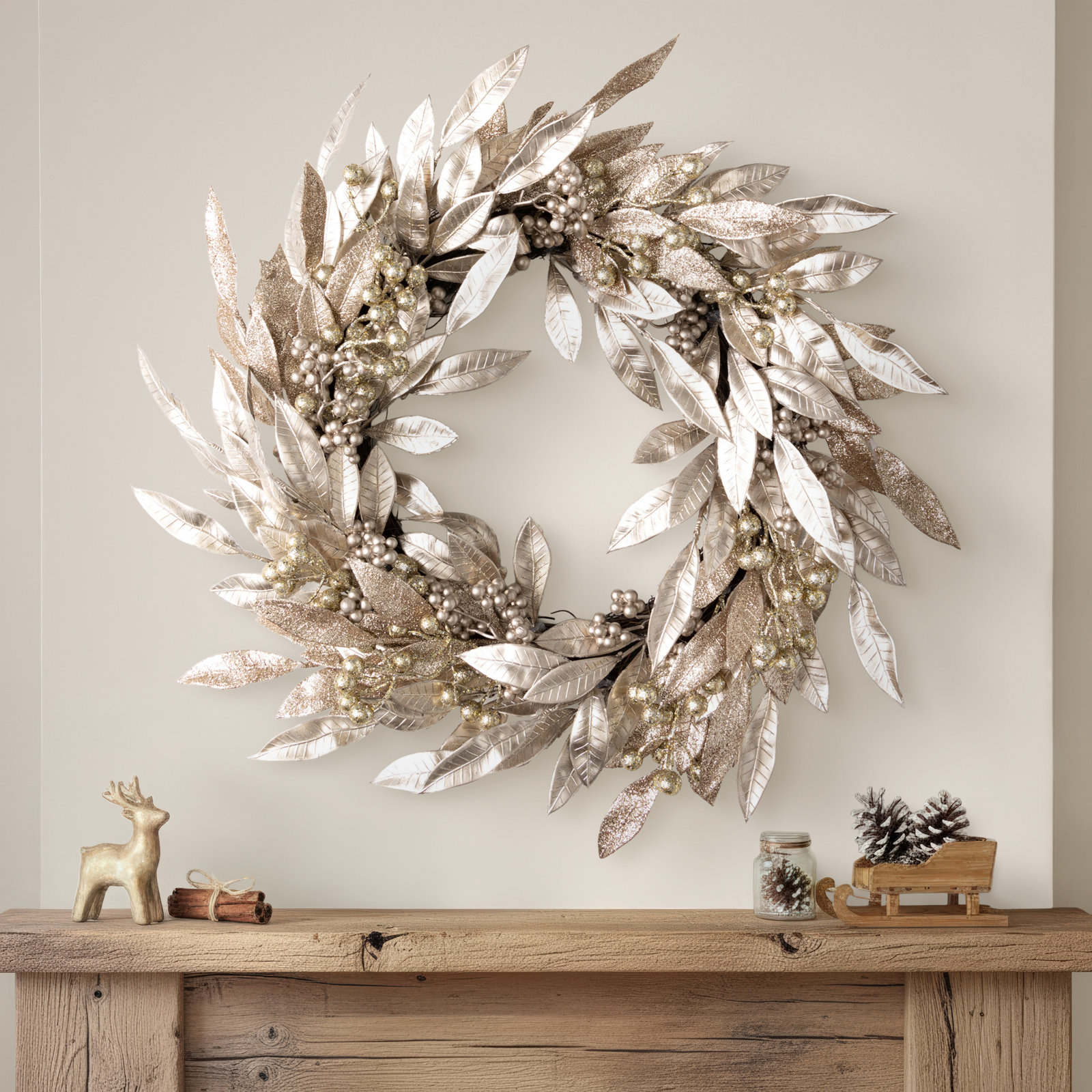 24'' Faux Berry Polyethylene Plastic Wreath