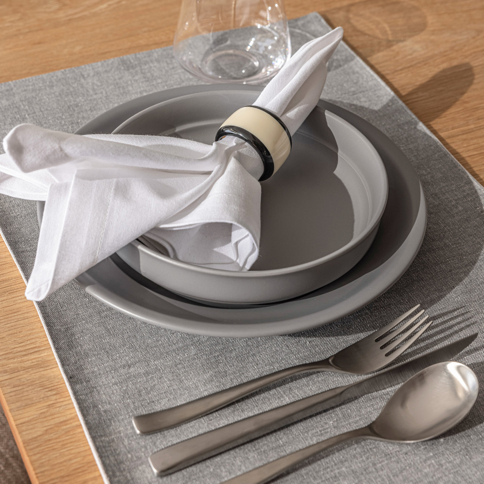 Woven Chambray Cotton Placemat, Gray