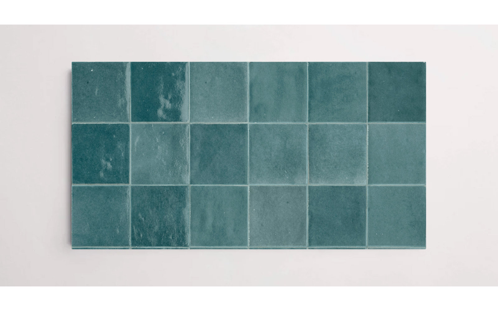 Greenwich 4" x 4" Glossy Tile, Aquamarina