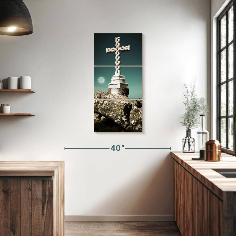 Croix du Christ, H 38 po x l 18 po