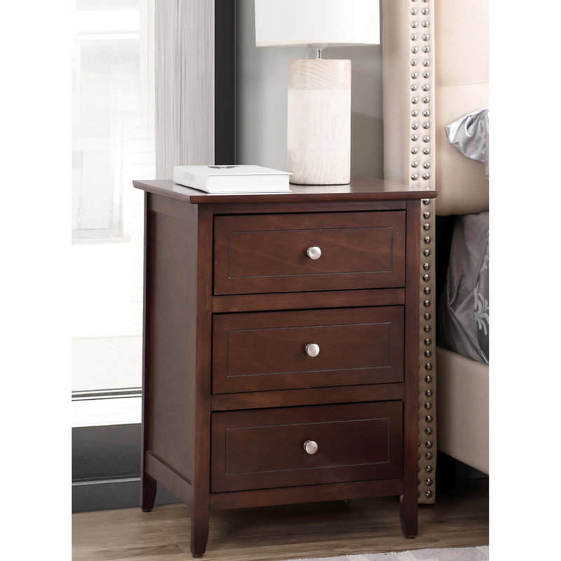 Spacieuse table de chevet cappuccino - 3 tiroirs pour une finition de pièce
