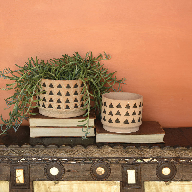 Osterberg Pyramid Terracotta Pot Planter