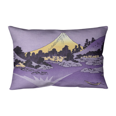 La housse de coussin rectangulaire « Mt. Fuji » reflété dans la housse de coussin et insert