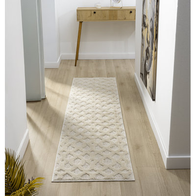 Delvallo Trellis Area Rug
