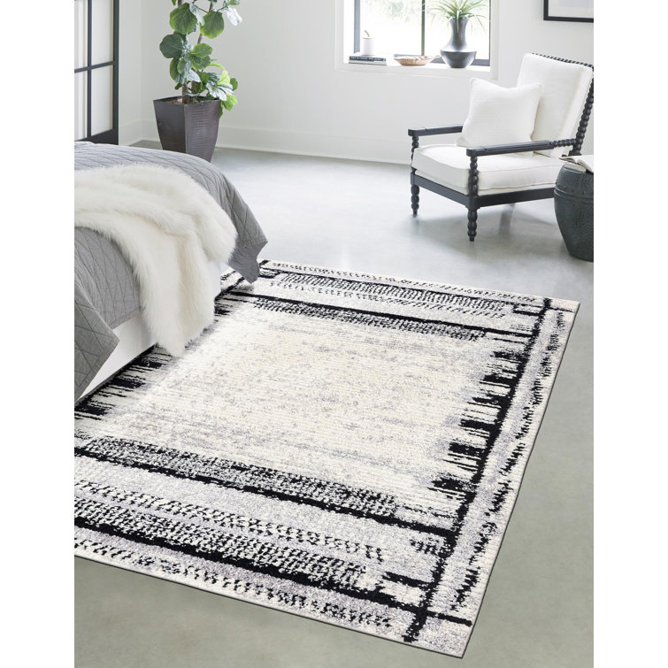 Ethelyn Indoor Rug