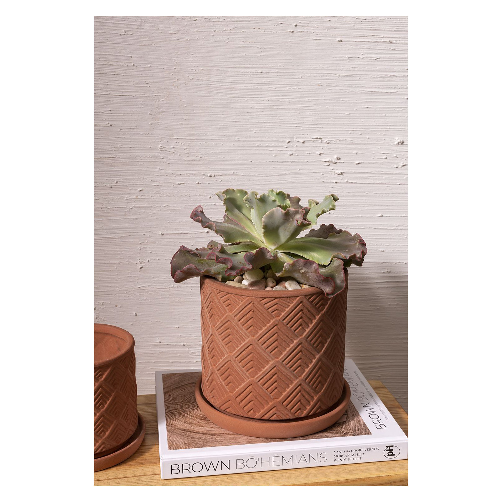 Hula Ceramic Pot Planter, 7.5" H x 7" W x 7" D