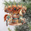 Ornement en bois carrousel