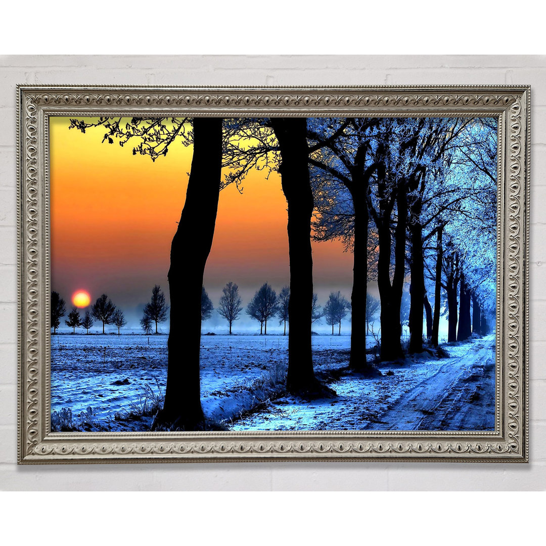 Winterlandschaft mit orangefarbenem Himmel - Einzelne Bilderrahmen Kunstdrucke