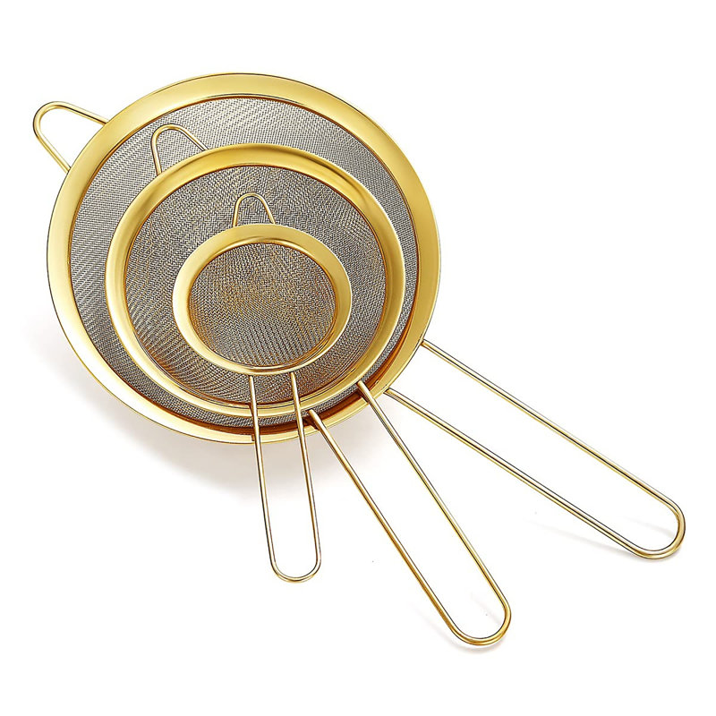 Ensemble de 3 crépines en maille, Doré