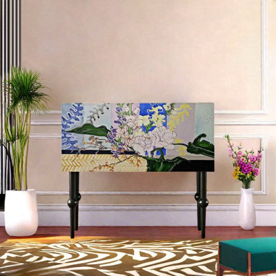Armoire décorative à motifs floraux