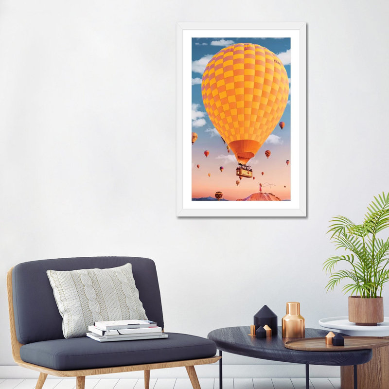 «Wait Me for Flight» par Hobopeeba - reproduction de photo, Papier encadré blanc, Blanc, H 32 po x l 24 po x P 1 po