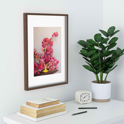 Latitude Run® Blooming Mexico In A Vase par Romana Lilic, reproduction d'art encadrée, cadre en érable, 13 po x 19 po