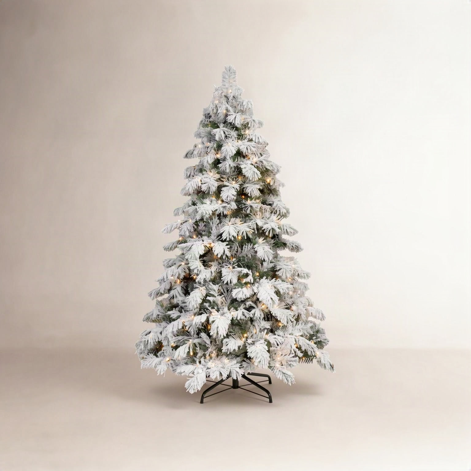 Flocked Pre-Lit Christmas Tree, 5'