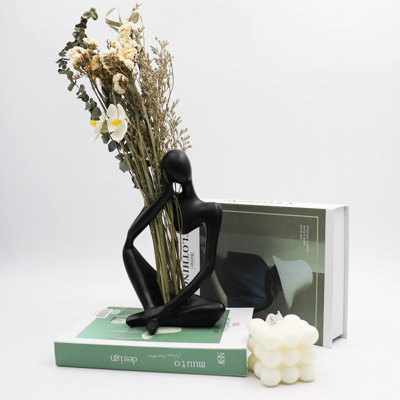 Daysen Statue