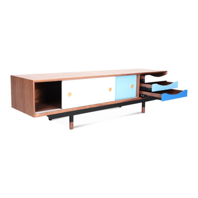 Meuble télé rétro bleu 1955 avec placage en noyer naturel, pieds en acier inoxydable noir, pieds en bois massif, tiroirs laqués pour le salon principal à l'ombre, pièce