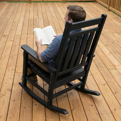 Chaise berçante de patio pour l'extérieur, chaise berçante en PEHD toutes saisons avec dossier haut ergonomique, siège large et accoudoirs, capacité de poids de 300 lb