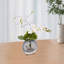 Arrangement de fleurs artificielles dans un vase-1899040057