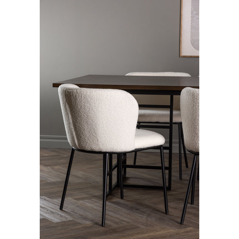 Napeague 6 - Person Dining Set