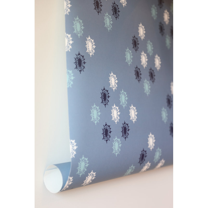 British Brooch Large Repeat Luxury Wallpaper, Blue, Cellulose/Polyester