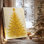 Village of Tinsel-Gold Hush-Toile tendue avec châssis de qualité supérieure