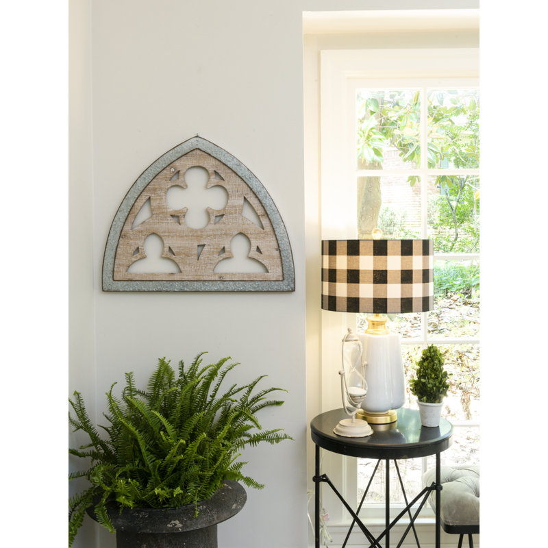 Décoration murale en bois et en métal