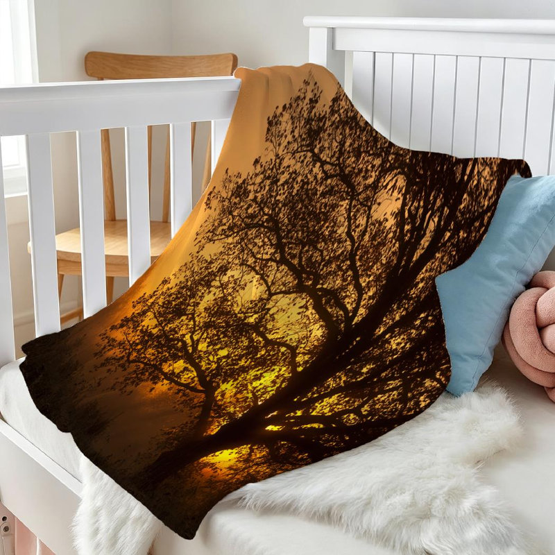Jeté en flanelle orange ultra doux, impression de brouillard debout sur un arbre, Jeté 30 po x 40 po