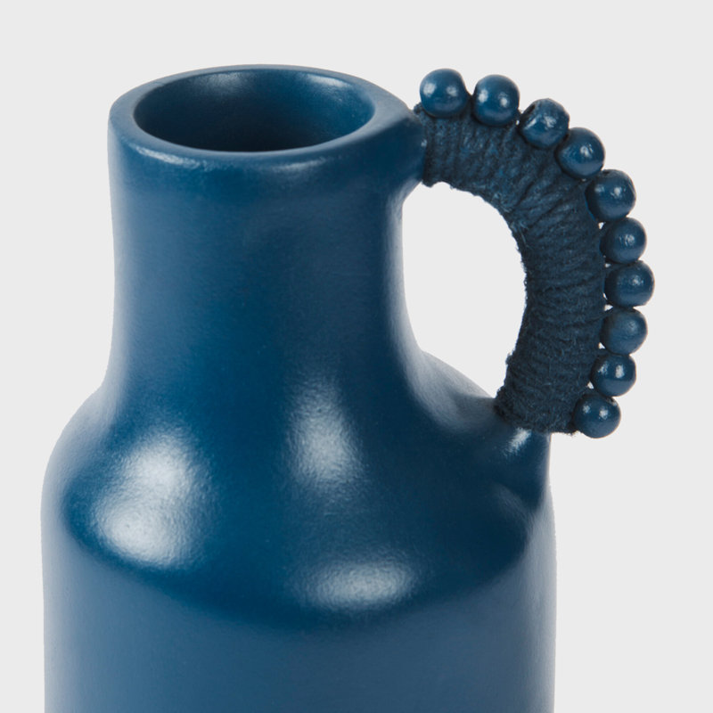 Vase Raatriti