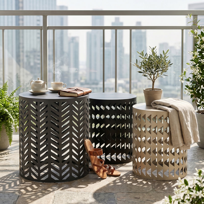 Round Metal Outdoor Side Table, End Table, Small Coffee Table, Patio End Table, Metal Coffee End Tables Set of 3 Modern Furniture Nightstands Decor Side Tables Plant Stand