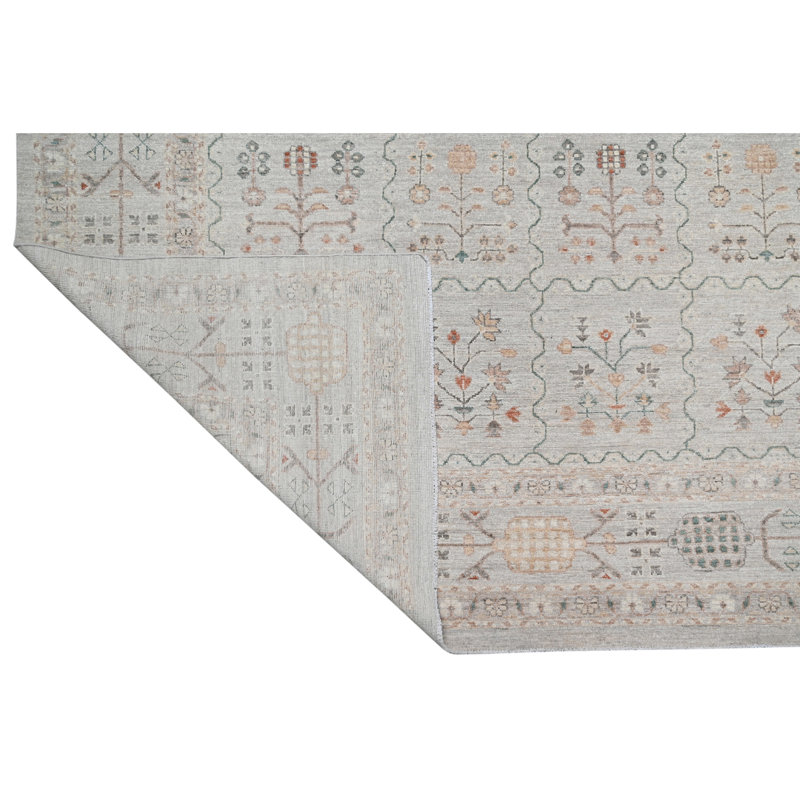 Hand Knotted Wool Area Rug in Cream