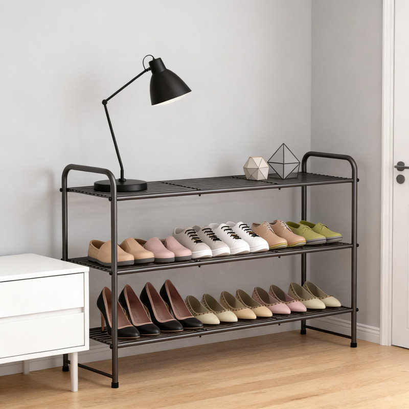 Range-chaussures en métal empilable à 3 niveaux avec une très grande capacité, des tablettes réglables pour l'organisation du vestibule, du placard ou du vestibule