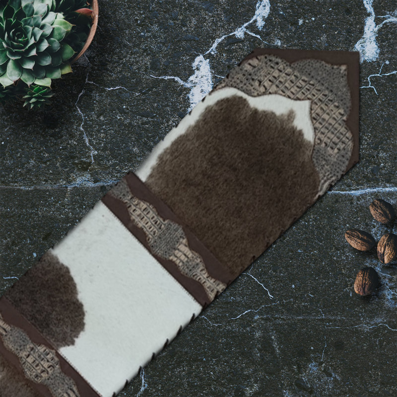 Chemin de table en cuir de vache et cuir, L 120 po x P 12 po